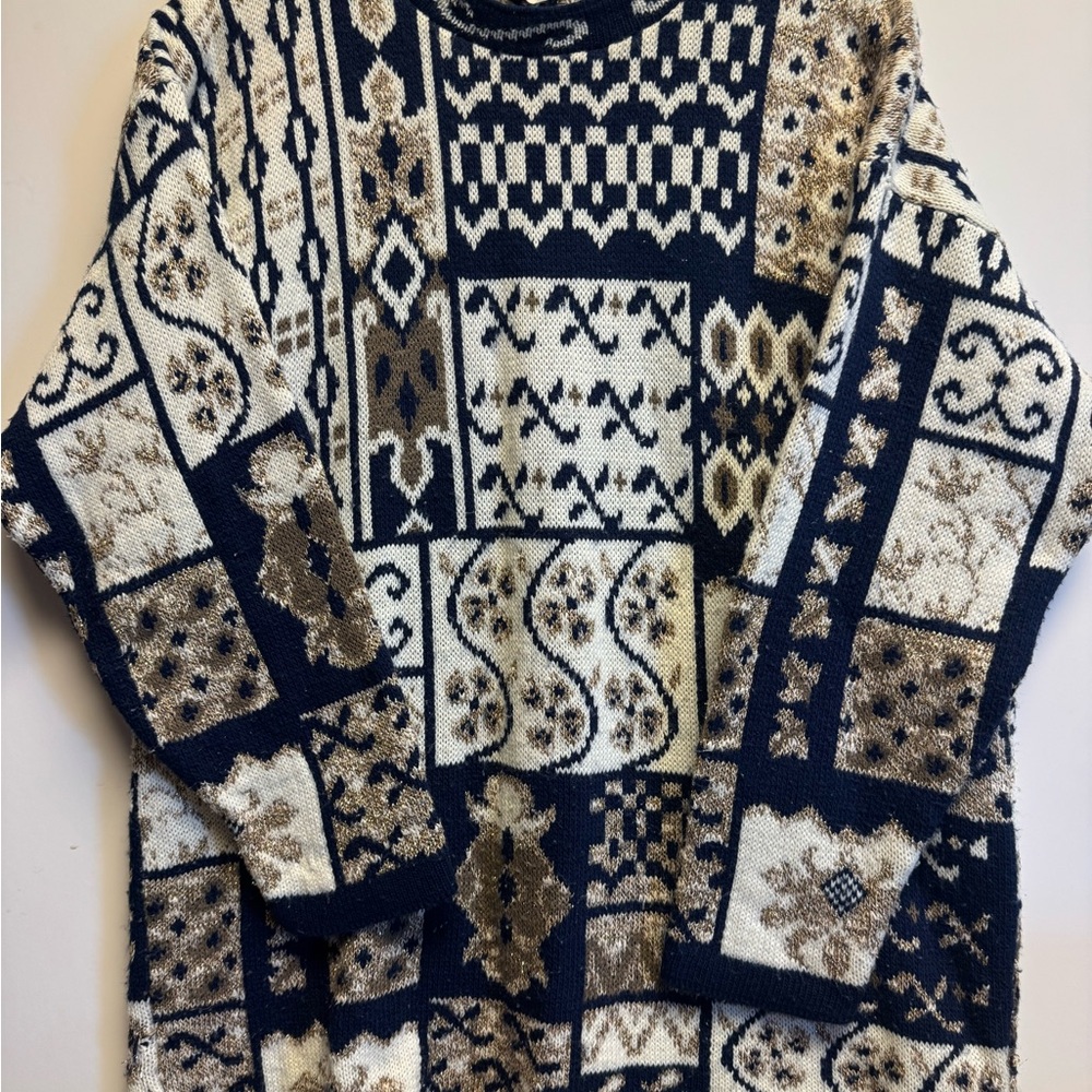 Huntington Ridge Black‎ and Cream Sweater - Picture 2 of 9